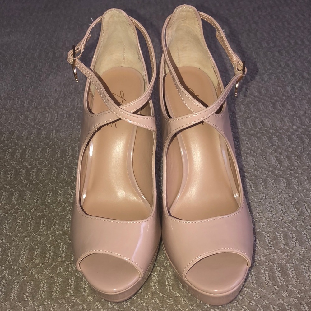 Women’s Thalia Sodi high heels